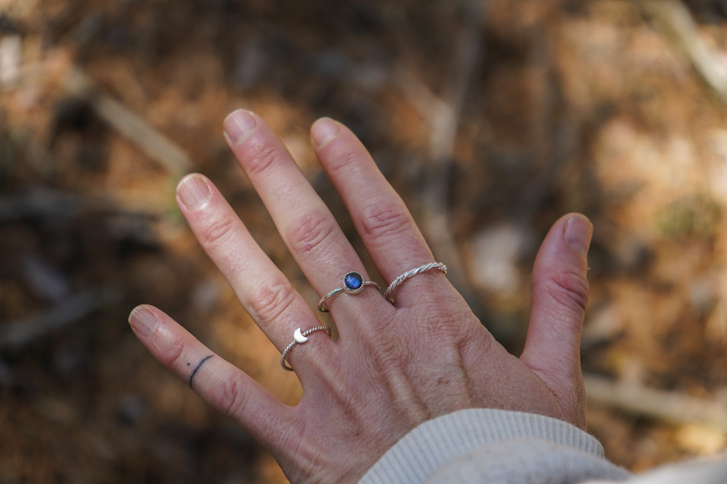 Anillo THIN MOON 1.1.1