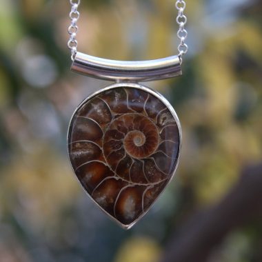 Colgante YATZIRI con AMONITA