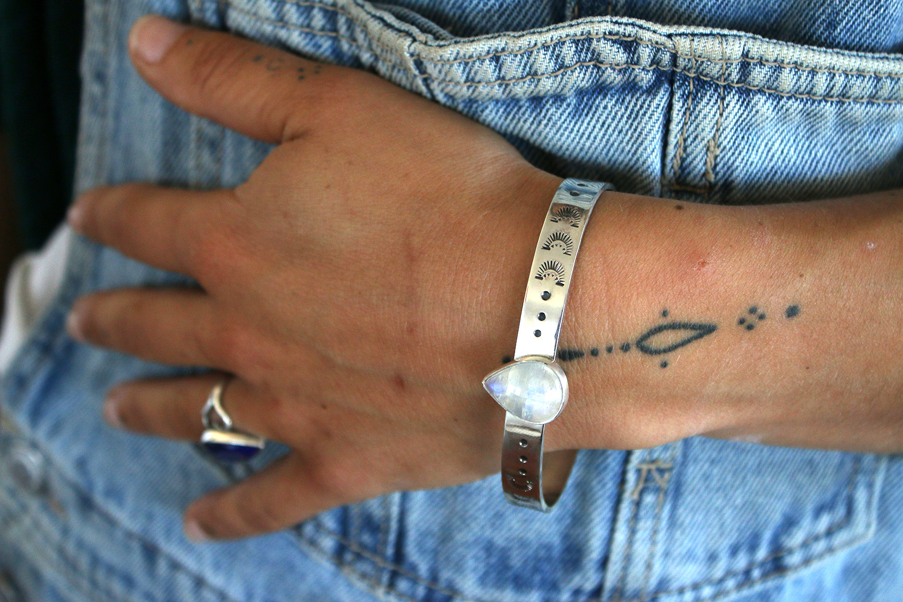 Brazalete ÉTNICO de Plata 925 y PIEDRA LUNA