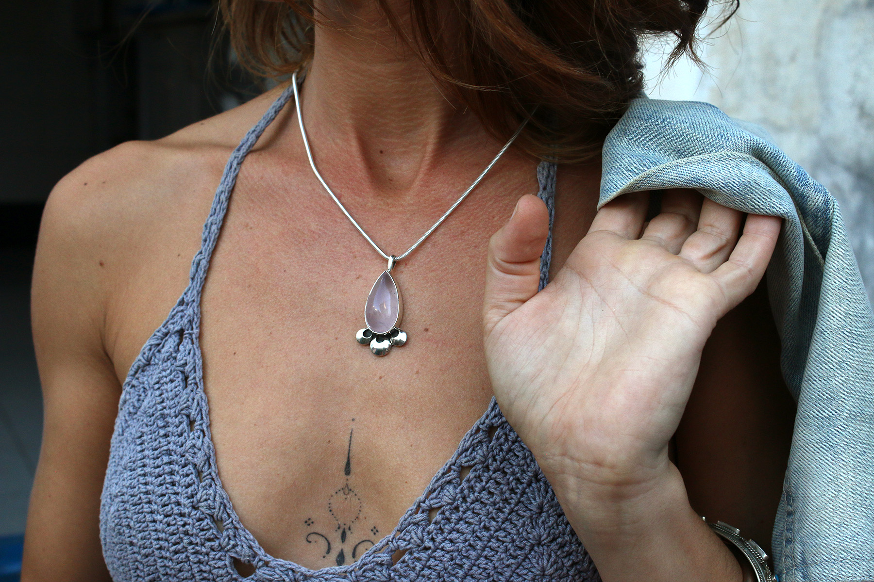 Colgante LUNAR CUARZO ROSA