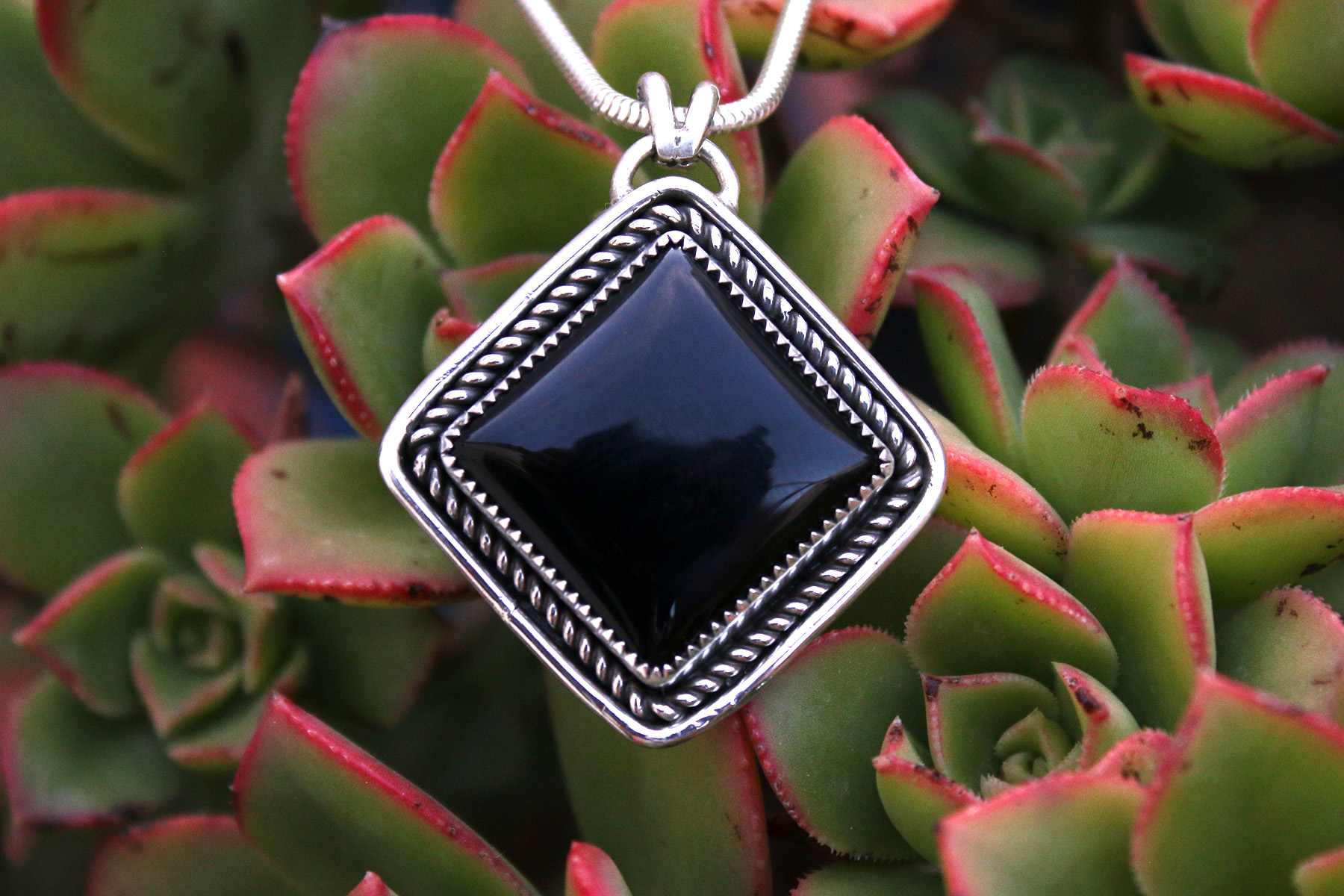 Colgante ÓNIX NEGRO ROMBO