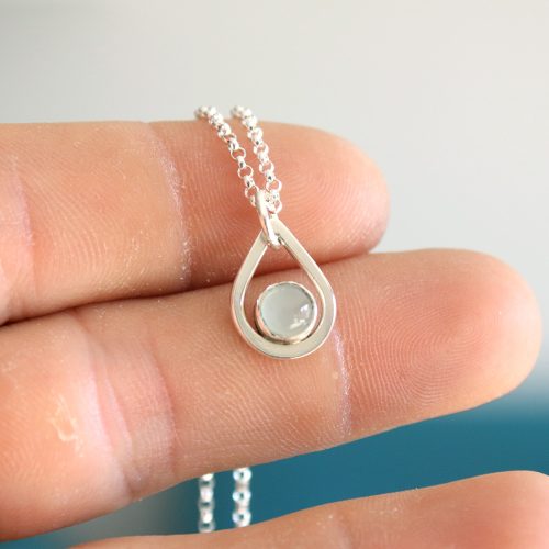 Colgante AGUA con CALCEDONIA