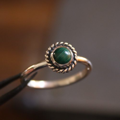 Anillo SATURNO con MALAQUITA