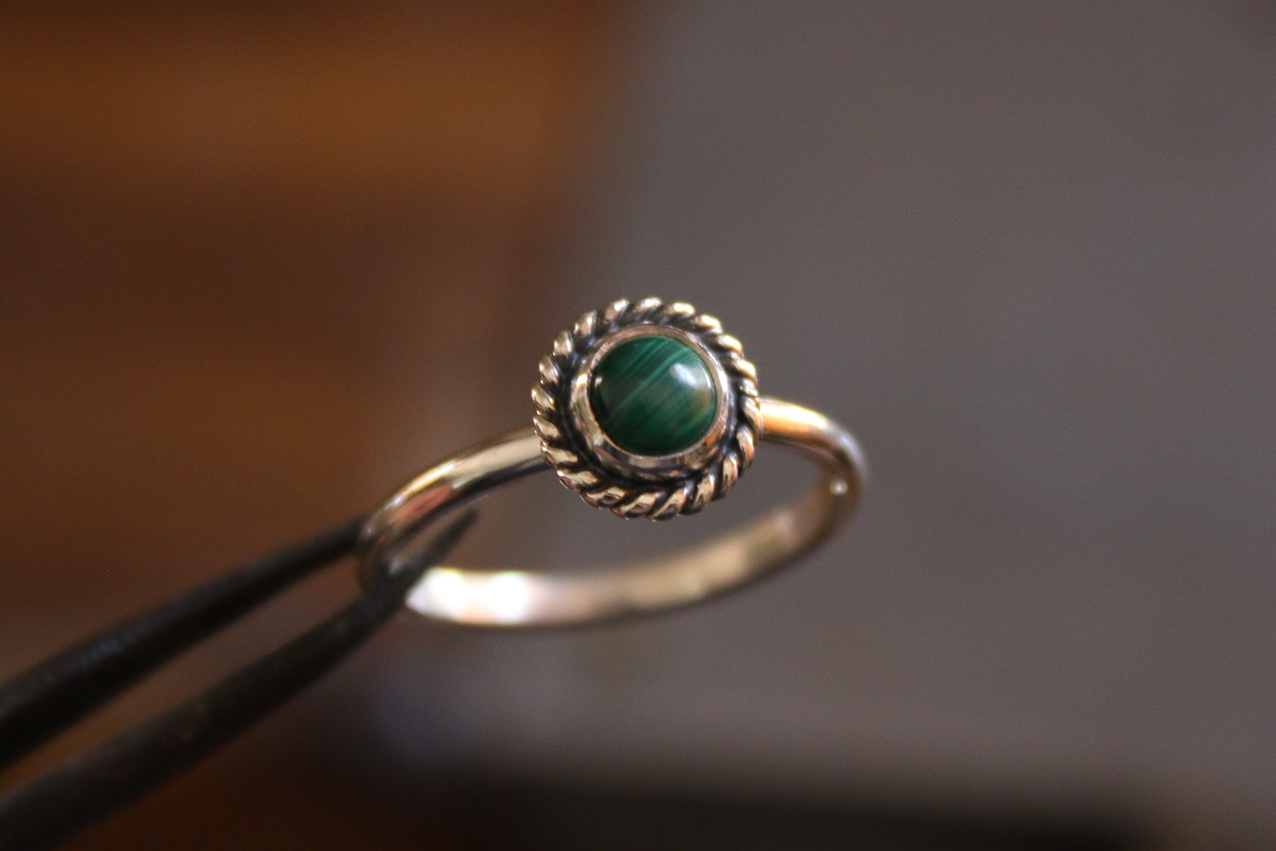 Anillo SATURNO con MALAQUITA