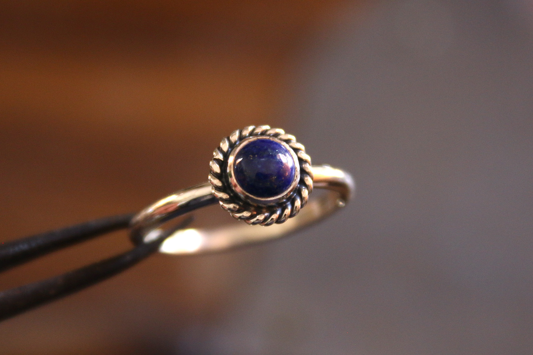 Anillo SATURNO con LAPIZLÁZULI