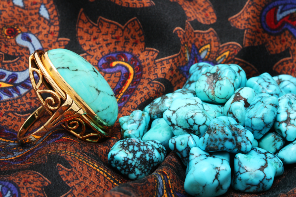 De la Piedra al Anillo Proceso de Creación de Joyas