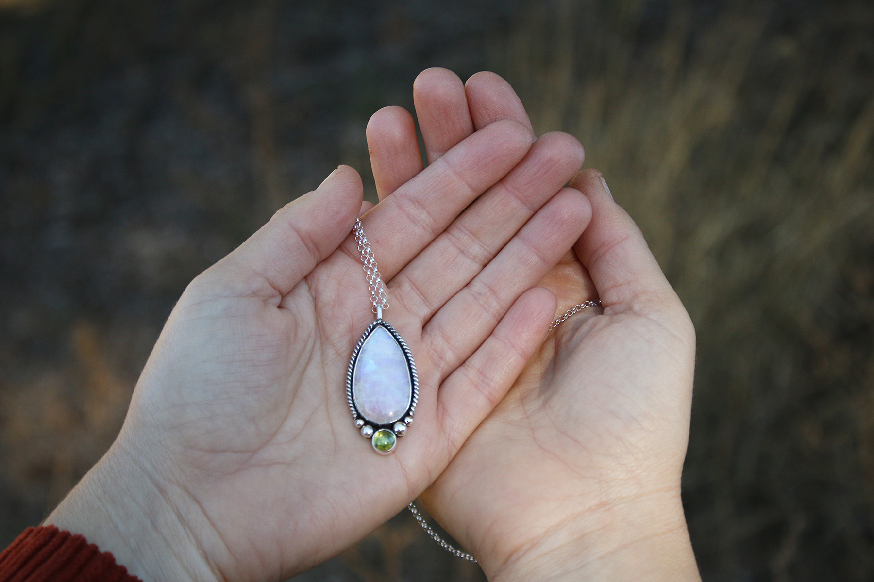 Colgante TALAMNH con OLIVINA