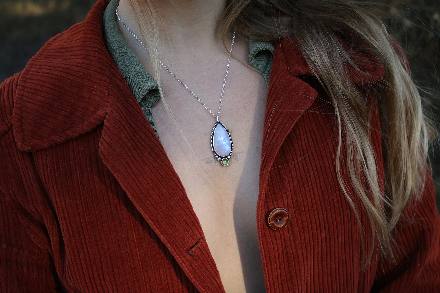 Colgante TALAMNH con OLIVINA - Imagen 2