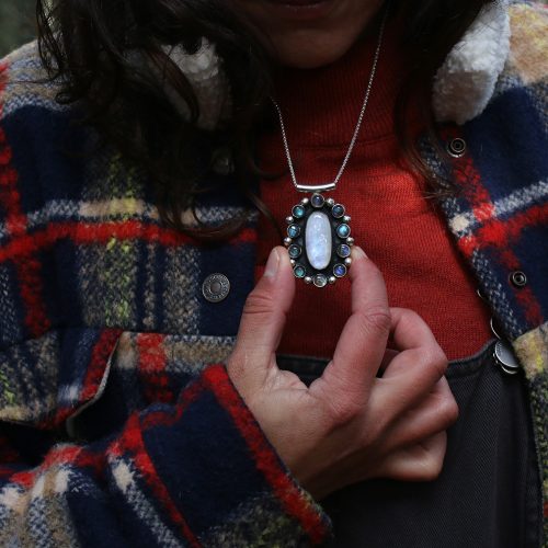 EL ABRAZO DE LA LUNA