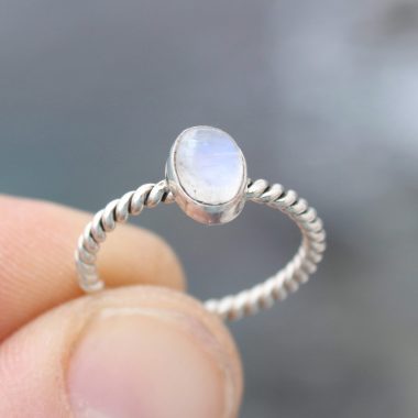 Anillo OLEA con PEDRA LLUNA