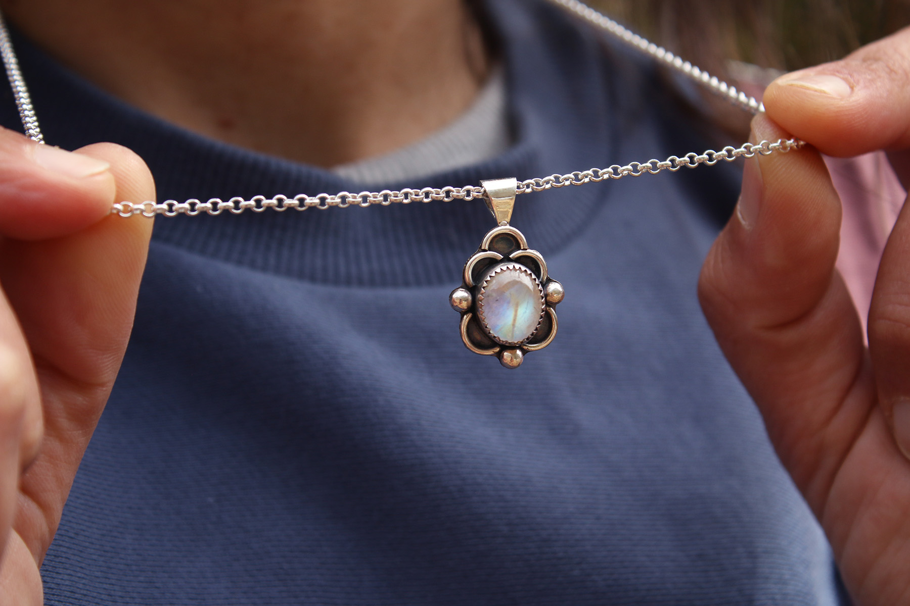 Colgante MANDALA con PIEDRA LUNA - Imagen 4